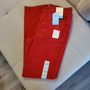 St. John's Straight Corduroy Mid-Rise pant